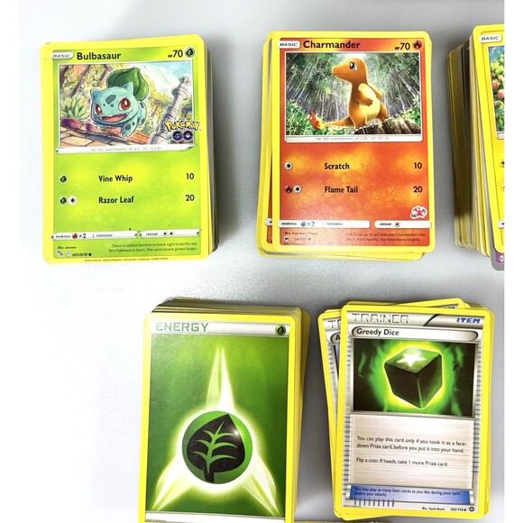 Pokémon TCG Trading Card Mixed Lot of 725 Modern Cards in Collectible Tin - Picture 10 of 16